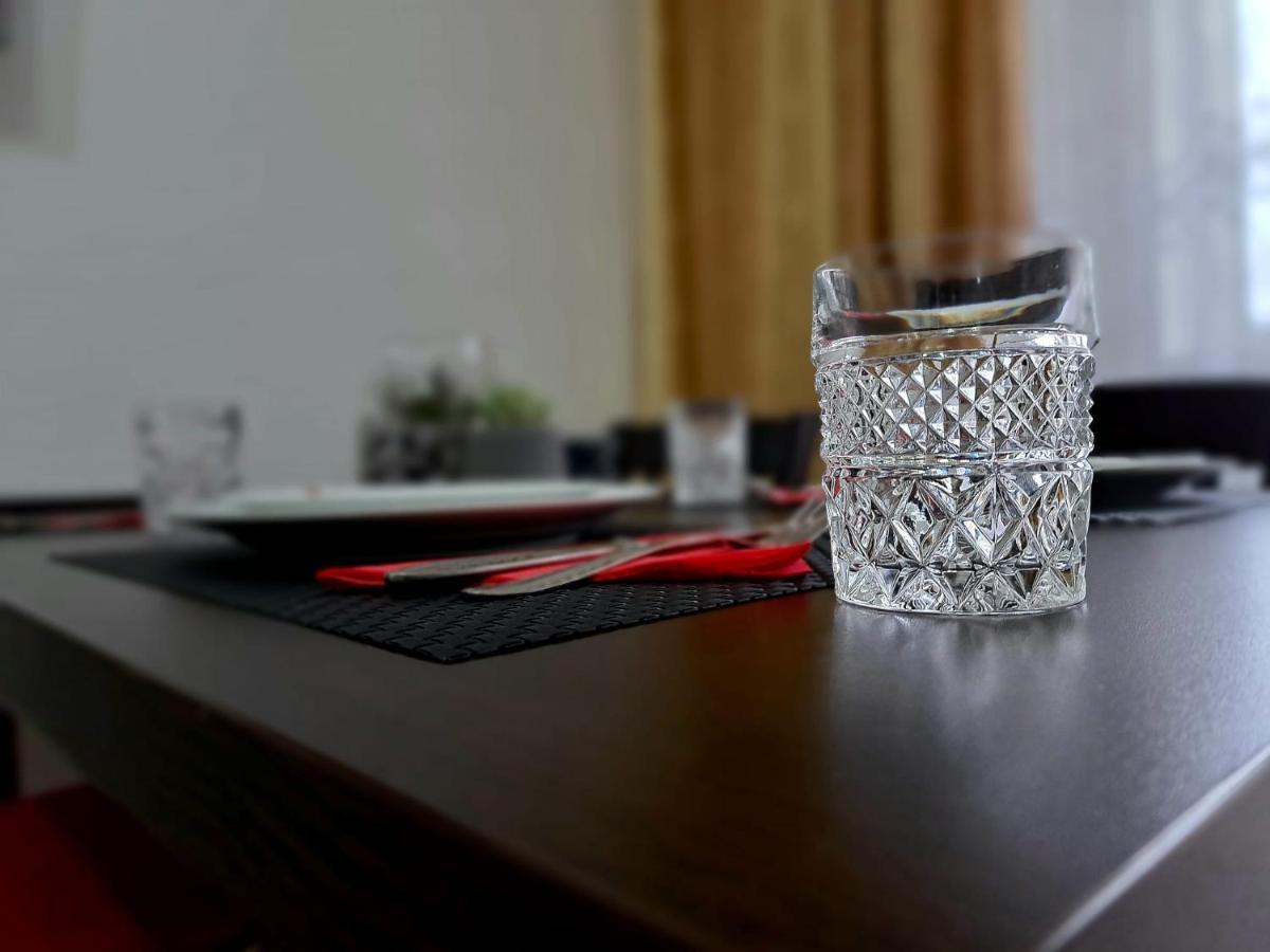 Aviliz Apartament Busteni Bagian luar foto